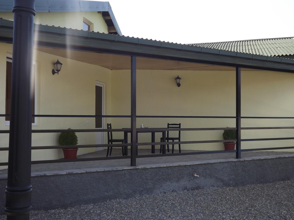Hotel Emocia Natakhtari Exterior foto